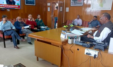 विज्ञापनों और पेड न्यूज के संदिग्ध मामलों पर रखें नजर, डीसी अमरजीत सिंह ने  दिए निर्देश