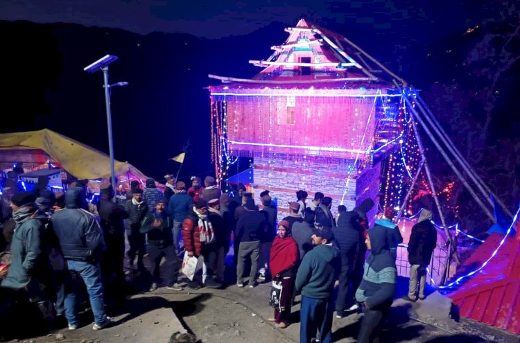 देव जुन्गा के  बनोग मंदिर में कुरूढ़ स्थापना के साथ शुरू हुआ  शांद महायज्ञ