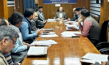 आवश्यक सेवाओं में तैनात व्यक्तियों को प्राप्त होगी डाक मतपत्र सुविधा : मुख्य निर्वाचन अधिकारी