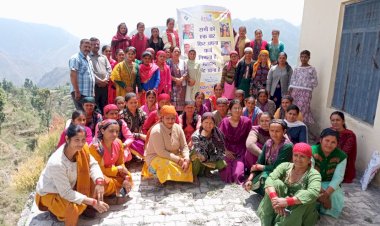 रेणुका जी क्षेत्र में मतदाता जागरूकता कार्यक्रम में महिलायें निभा रही हैं सक्रिय भूमिका