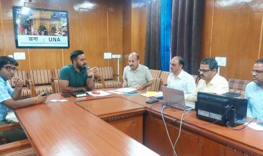 चुनावी कर्मियों की प्रथम रेंडमाइजेशन सम्पन्न, 25 अप्रैल से शुरू होगी रिहर्सल, 23 मई को होगी अंतिम रिहर्सल