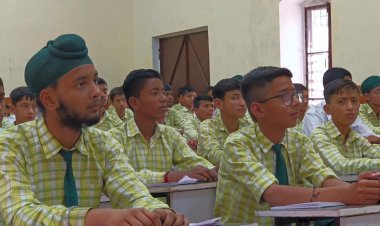 शमशेर स्कूल में नशा जागरूकता पर कार्यक्रम, SSP सिरमौर रमन कुमार मीणा रहे मौजूद