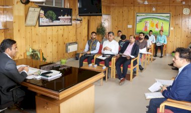 गगल एयरपोर्ट के आसपास के क्षेत्रों में कूड़ा कचरा प्रबंधन पर करें विशेष फोक्स