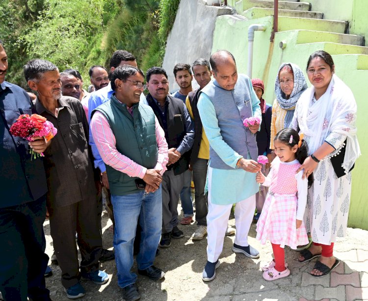 नेता प्रतिपक्ष ने सिराज विधान सभा क्षेत्र के विभिन्न पंचायतों का दौरा किया