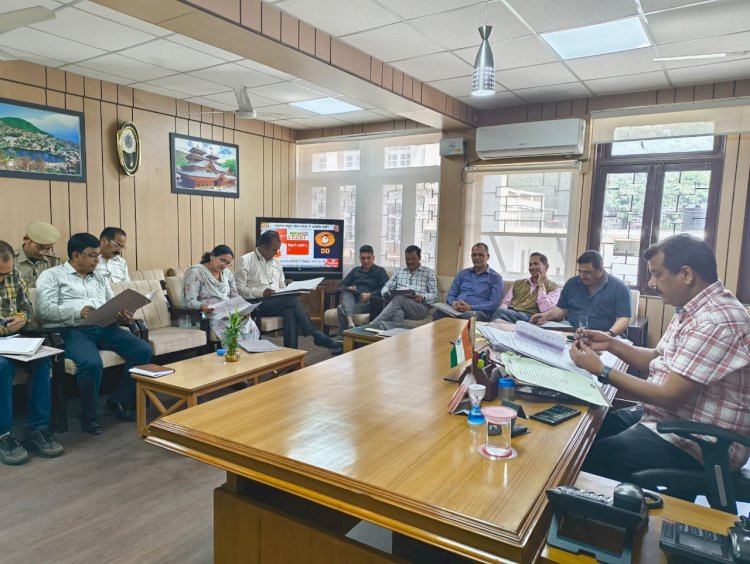 आवश्यक सेवाओं में तैनात कर्मी डाक मतपत्र से कर सकेंगे मतदान- डॉ मदन कुमार