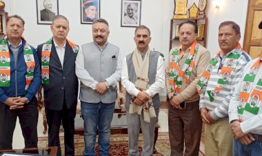 मनजीत सिंह ठाकुर समर्थकों सहित कांग्रेस में शामिल