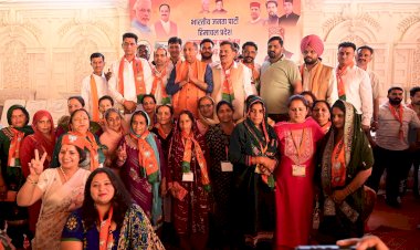 चुनाव के पहले ही विपक्ष ने मान ली है हार, चुनाव लड़ने से भाग रहे कांग्रेस के नेता.... जयराम ठाकुर....बद्दी में वसूला जा रहा है गुण्डा टैक्स, पलायन कर रहे उद्योग, चरम पर भ्रष्टाचार