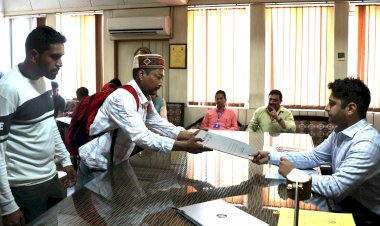 पहले दिन 2 उम्मीदवारों ने किए नामांकन पत्र दाखिल