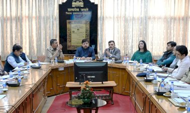 भारत निर्वाचन आयोग के व्यय पर्यवेक्षक ने कड़ी निगरानी के दिए निर्देश