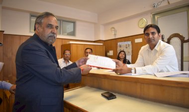 कांगड़ा-चंबा संसदीय क्षेत्र से दो नामांकन दाखिल