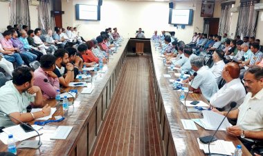 क्रिटिकल मतदान केंद्रों पर तैनात रहेंगे माइक्रो पर्यवेक्षक, उपायुक्त ने दायित्वों को लेकर किया सजग