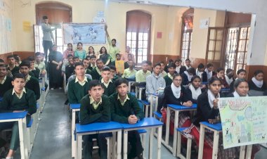 राजकीय वरिष्ठ माध्यमिक विद्यालय बालूगंज में दो सत्रों में चला मतदाता जागरूकता अभियान