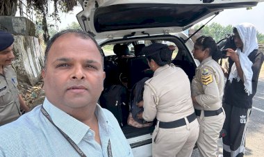 सभी वाहनों की हो रही चैकिंग, एसएसटी ने व्यय पर्यवेक्षक का वाहन भी किया चैक