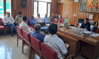 उपायुक्त सुमित खिमटा ने फायर सेफटी सम्बन्धी अंब्रेला कमेटी की बैठक की अध्यक्षता की