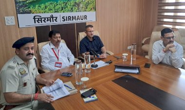 सामान्य पर्यवेक्षक जंग बहादुर यादव ने लोकसभा चुनाव की तैयारियों का लिया जायजा