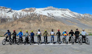 निर्वाचन विभाग का साइक्लिंग अभियान पहुंचा टाशीगंग