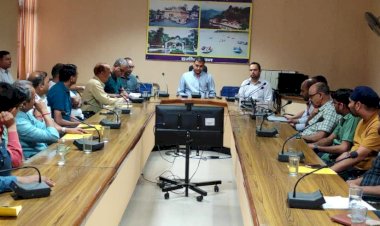 मतदान केंद्रों में हर गतिविधि पर नजर रखें माइक्रो ऑब्जर्वर: श्याम लाल पूनिया