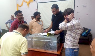 हमीरपुर संसदीय क्षेत्र के विभिन्न विस क्षेत्रों में निरीक्षण कर रहे हैं सामान्य पर्यवेक्षक