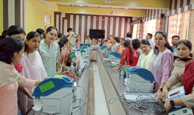 25 मतदान केंद्रों पर वोटिंग करवाने के लिए महिला अधिकारी भी तैयार