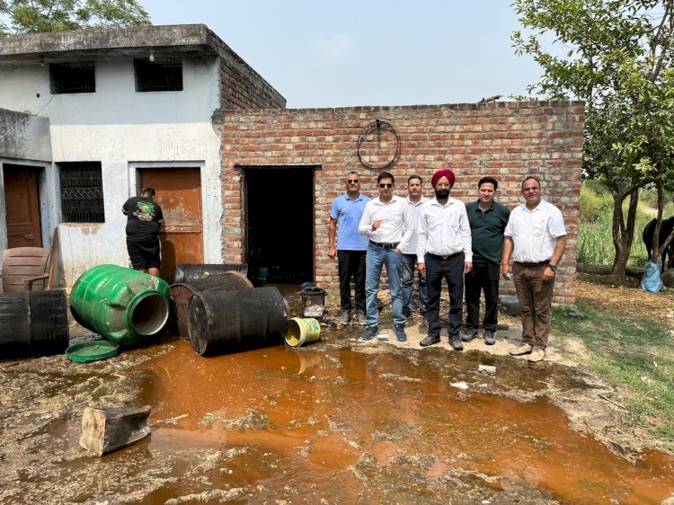 आबकारी विभाग ने सात लाख लीटर अवैध शराब जब्त की