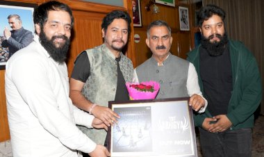 मुख्यमंत्री ने अंशुल कपूर का गीत श्रीखंड महादेवा जारी किया