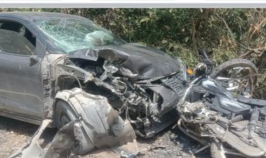 कार व बाइक के बीच जोरदार टक्कर में 2 गंभीर घायल पीजीआई रैफर 