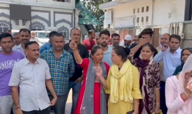 हैड़ कास्ंटेबल जसवीर सिंह प्रताडऩा मामले ने तुल पकड़ा, जिला मुख्यालय में की जमकर नारेबाजी,मामले की जांच को सीआईडी क्राइम के  हवाले