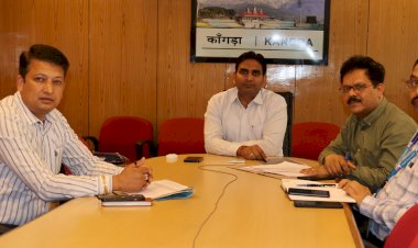 डीसी ने सभी क्षेत्रों में पेयजल की सुचारू आपूर्ति सुनिश्चित करने के दिए निर्देश