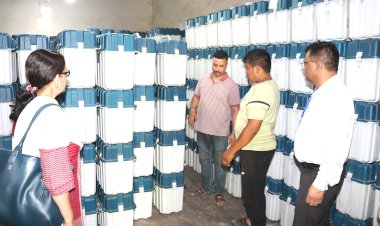 ई.वी.एम. तथा वी.वी.पैट. मशीनों की प्रथम स्तरीय जांच आयोजित