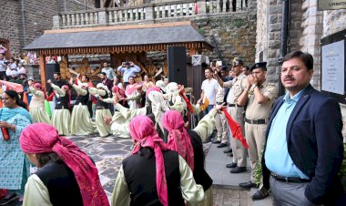 समर फेस्टिवल में आयोजित हुई महानाटी