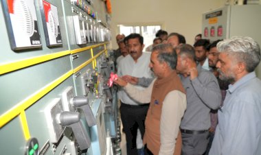 मुख्यमंत्री ने पेखूबेला सौर ऊर्जा परियोजना समर्पित की