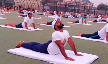 अंतरराष्ट्रीय योग दिवस पर ऊना के इंदिरा स्टेडियम में लगा योग शिविर