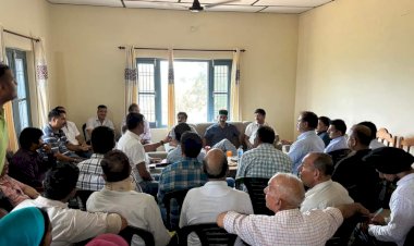 अधिकारियों को निर्देश ,चंगर क्षेत्र में पेयजल-विद्युत हो बेहतर व्यवस्था: पठानिया