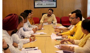 शून्य से पांच वर्ष के बच्चों का आधार कार्ड अवश्य बनाएं: एडीसी