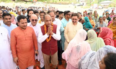 हमसे पूछने के बजाय सीएम ख़ुद बताएं क्यों हो रहे हैं उपचुनाव : जयराम ठाकुर