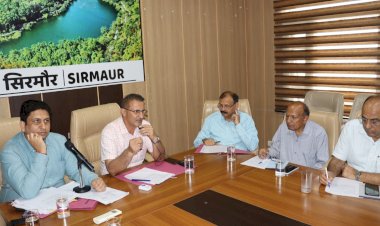 मानवता की सेवा में रेड क्रॉस की अहम भूमिका- उपायुक्त