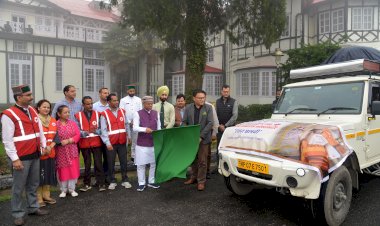 राज्यपाल शिव प्रताप शुक्ल ने कुल्लू के लिए भेजी राहत सामग्री, राजभवन से हरी झंडी दिखाकर वाहनों को किया रवाना