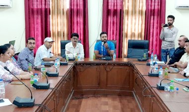 बरसात में जल जनित-जीवाणु जनित रोगों से जनता की सुरक्षा के लिए मिलकर काम करें सभी विभाग - उपायुक्त