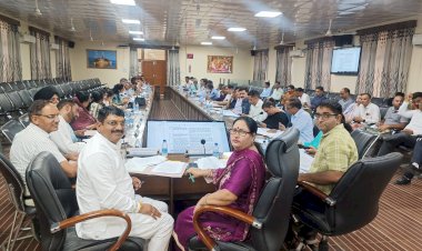 जिला परिषद की त्रैमासिक बैठक आयोजित