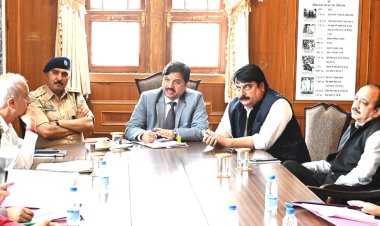 चूड़ेश्वर मंदिर समिति की बैठक का आयोजन, उपायुक्त ने की अध्यक्षता, 11 अक्टूबर होगा प्राण प्रतिष्ठा/ शांत महायज्ञ कार्यक्रम