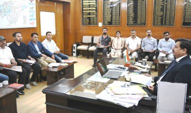 बेहतरीन कार्य कर रही सहकारी सभाएं - उपायुक्त