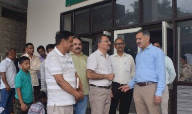 मंत्री राजेश धर्मानी ने क्षेत्रीय अस्पताल बिलासपुर का किया औचक निरीक्षण