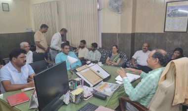 अमरपुर मोहल्ला में डेंगू के बढ़ते हुए मरीजो की गंभीरता को देखते हुए विशेष बैठक का आयोजन