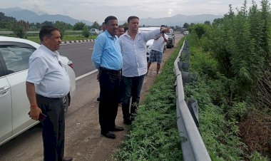 कृषि सचिव ने जरलू सब्जी मंडी तथा धनोटू में प्रस्तावित कोल्ड स्टोर की भूमि का निरीक्षण किया