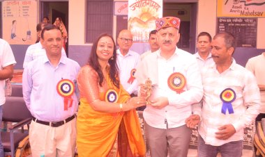 विद्यार्थियों के चहुमुखी विकास के लिए अध्यापक, अभिभावक, क्षेत्रवासी अपना पूर्ण सहयोग प्रदान करें- राजेश धर्माणी