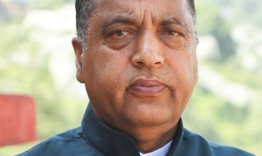 मंत्रियों के लिये करोड़ों के ऑफिस बनाती है लेकिन स्कूल नहीं चला सकती : जयराम ठाकुर