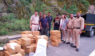 बलेरो कैम्पर से पकड़ी देशी शराब की 37 पेटियां,पुलिस ने धरे 3 आरोपी