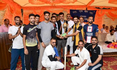 सोलन ज़िला में सड़कों एवं पुलों के निर्माण पर खर्च किए जा रहे 130 करोड़ रुपए - संजय अवस्थी