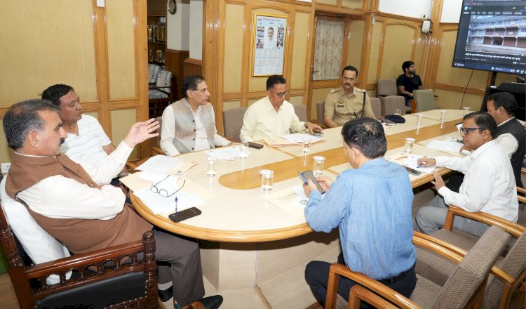 मुख्यमंत्री ने बादल फटने से हुए नुकसान की समीक्षा के लिए बुलाई आपात बैठक