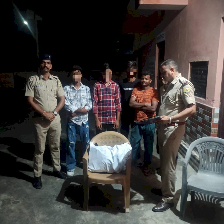 1920 नशीले कैप्सूल,पुलिस ने धरे तीन युवक